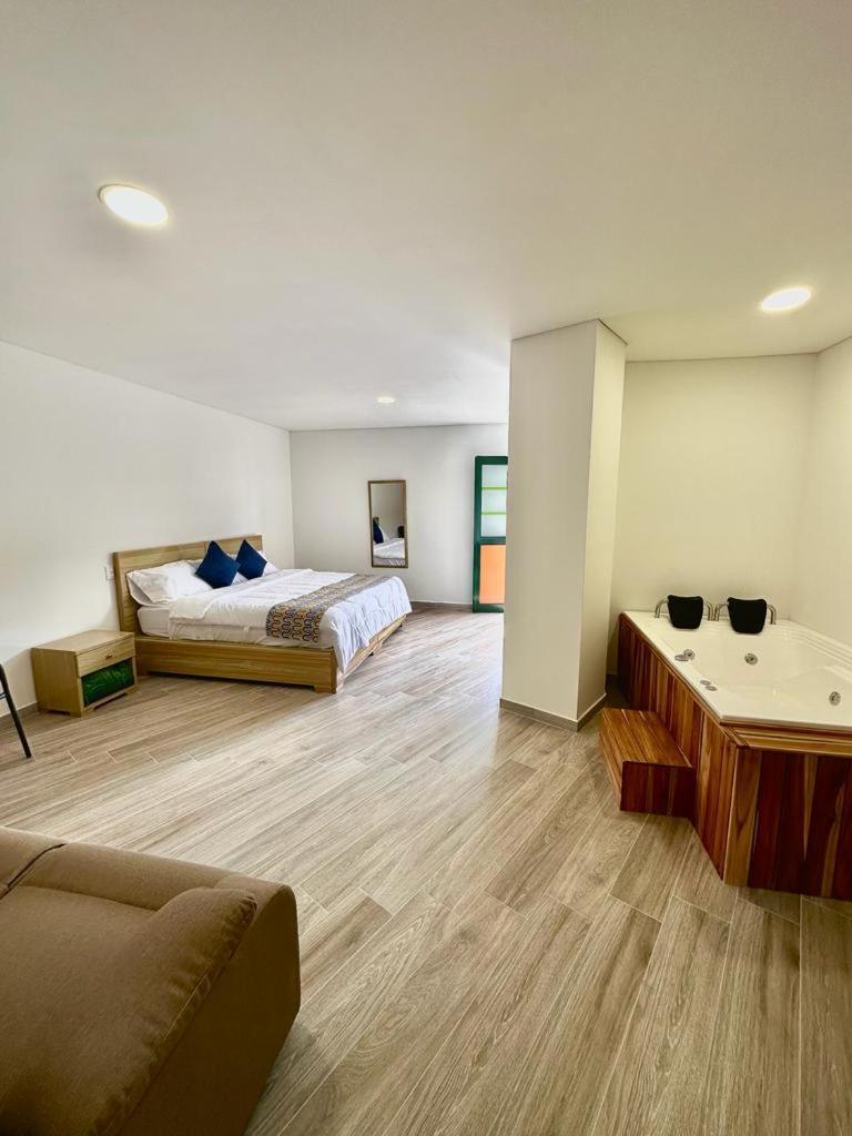 Alto Verde Hotel Guatapé Екстериор снимка